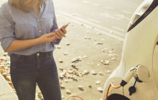 AXAZURE firma un acuerdo con el Grupo PSA para el despliegue de su nuevo CarSharing en USA. Axazure
